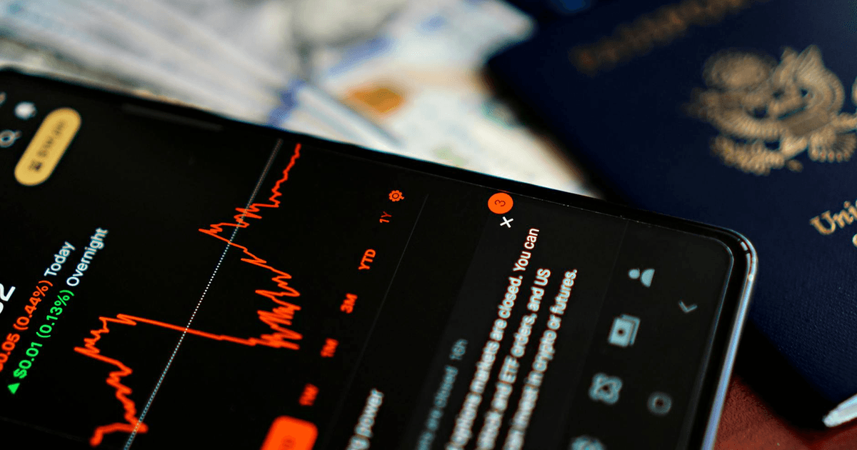Tiger Brokers Malaysia Review 2026: Fees, US Stocks, and How It Compares to moomoo